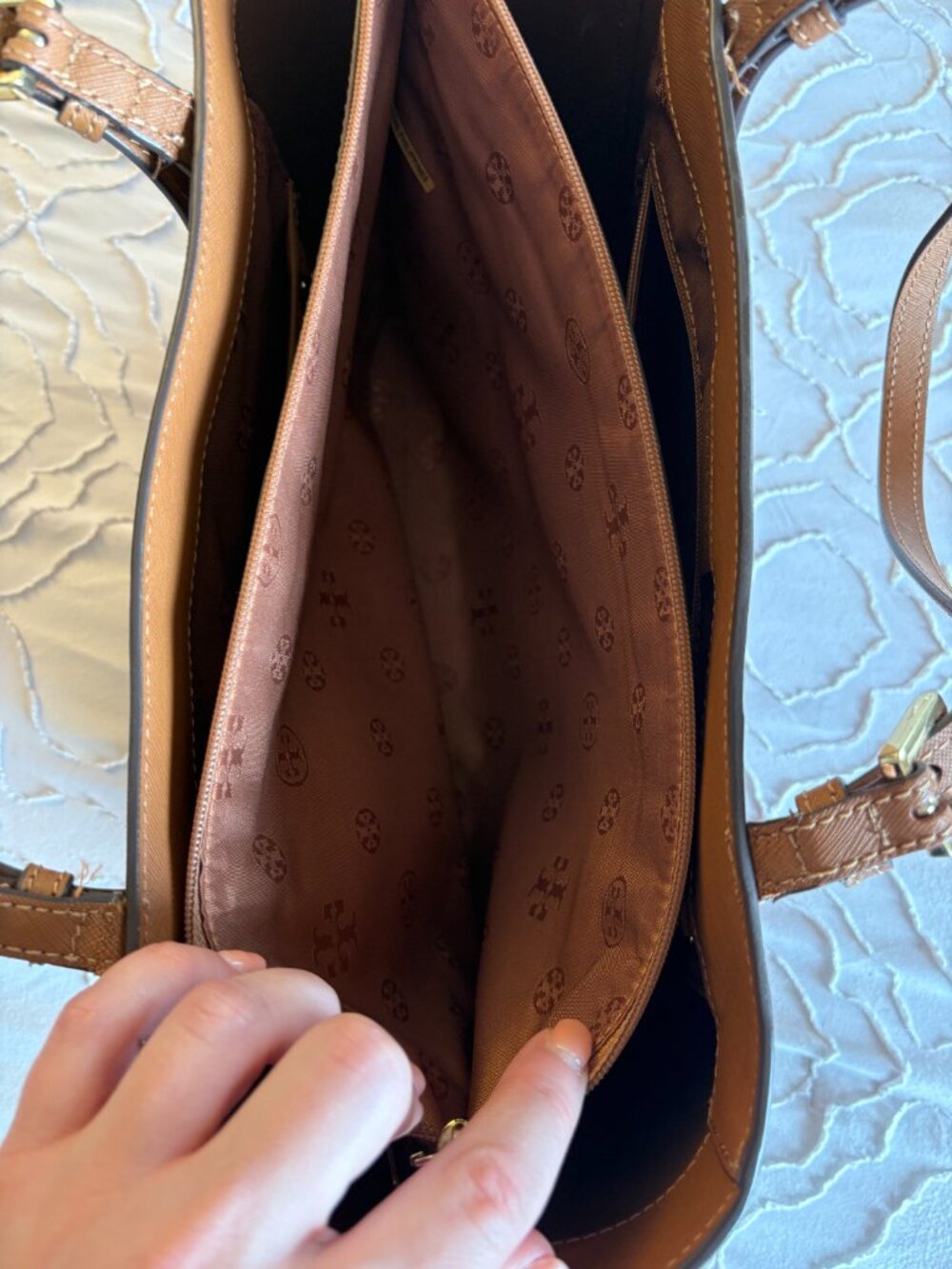 Tory Burch Emerson Buckle Tote - Picture 15 of 16